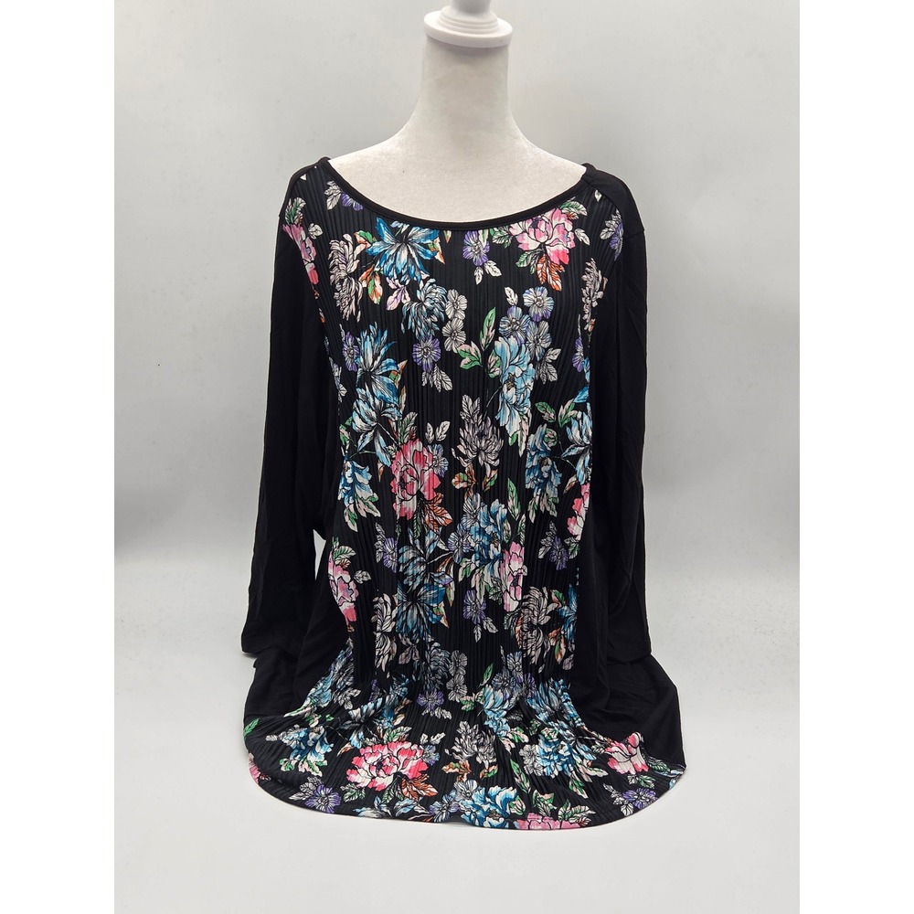 Avenue Women's 18/20 Black Floral Pleated Front Long Sleeve Top NWT 101-300